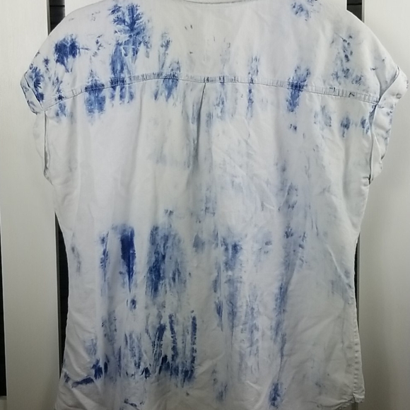 Rock & Republic Button Up Acid Wash Tie Dye Rhinestone Top - Picture 3 of 3